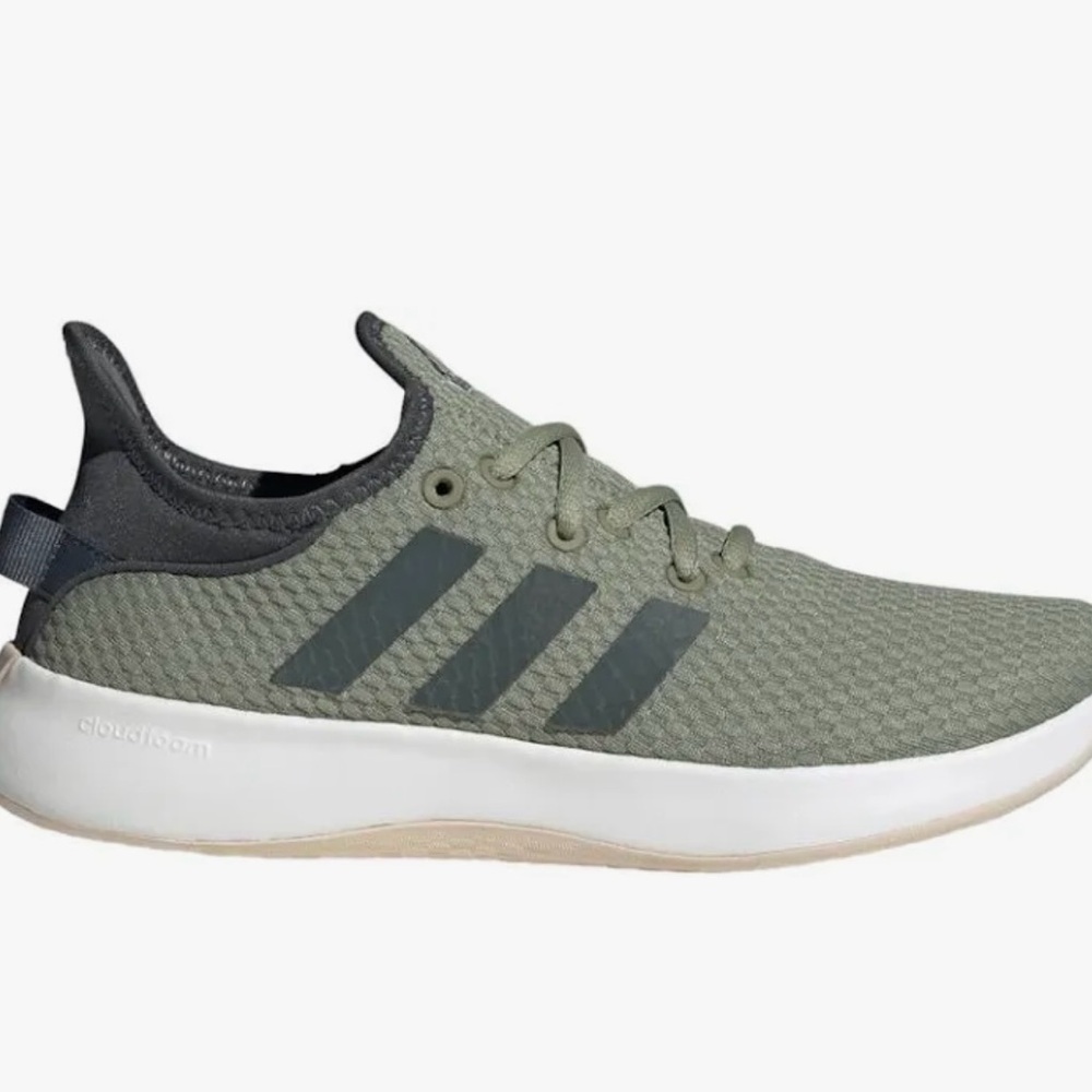 ✨NIB ADIDAS OLIVE COLOR CLOUDFOAM PURE SHOES✨